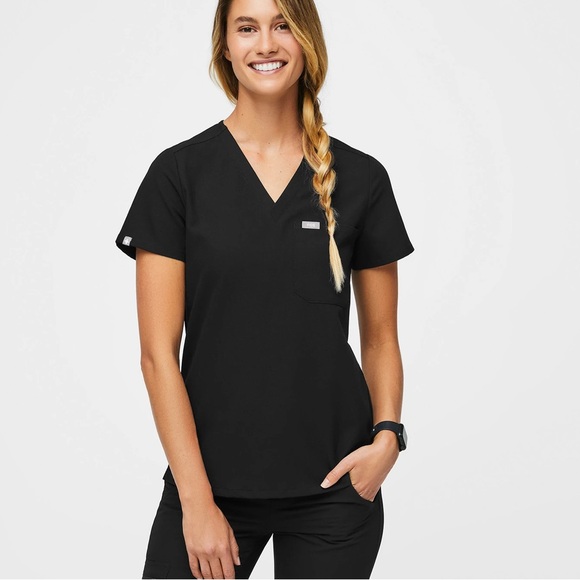 Two Figs Black Catarina Size Small Scrub Tops - Picture 1 of 2